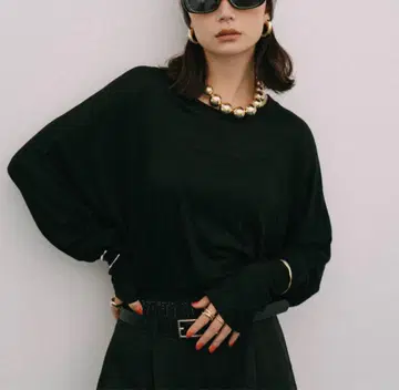 HANNE 돌먼 슬리브 롱 T