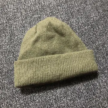 GORE-TEX 올리브 그린 니트 모자 비니