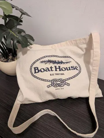 보트 하우스 BoatHouse 사코슈 VAN jac 아이비