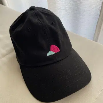 Lucky Kilimanjaro 로고 캡