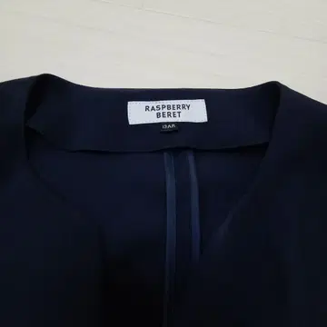 RASPBERRY BERET 네이비 셋업 팬츠 수트