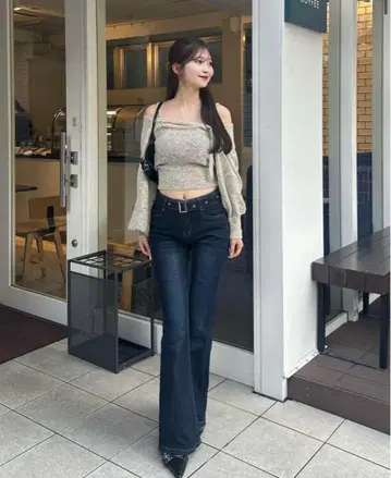 홀리데이 앤 홀리데이 HOLIDAY&HOLIDAY 벨트 플레어 데님 팬츠