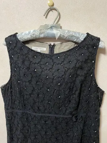 LAURA ASHLEY 블랙 슬리브리스 원피스 UK12