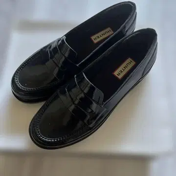 HUNTER 블랙 로퍼