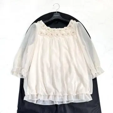 Rose Tiara 입체 플라워 모티브 쉬폰 블라우스 42