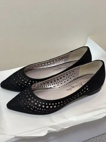 긴자 카네마츠 펌프스 디자인 컷 블랙 23cm