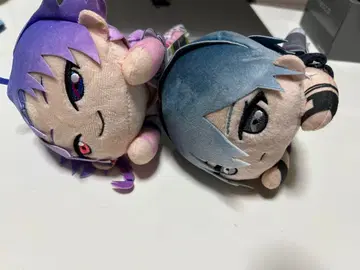 18TRIP 에이트리 누워 있는 봉제 인형