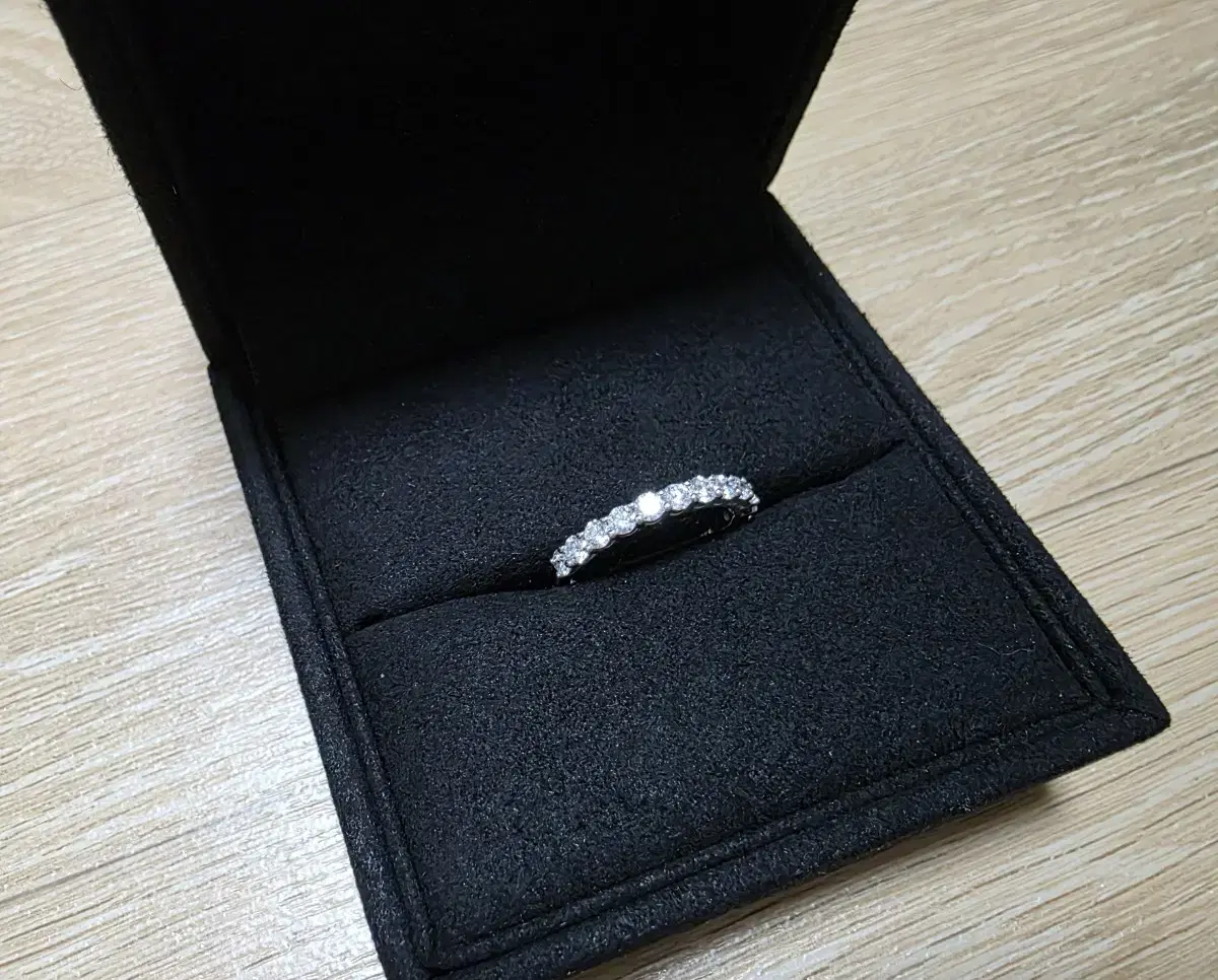Honest Seoul Lab dia Half Eternity Band 2.5mm