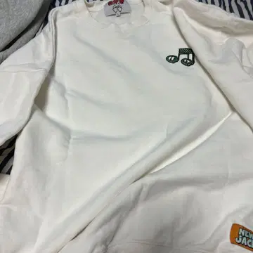 NEW JACK 음악 모티브 L 사이즈 화이트