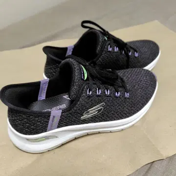스케쳐스 핸즈프리 슬립인 아치 핏 2.0 24cm