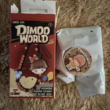 DIMOO WORLD 모바일 폰 스트랩 칩과 데일
