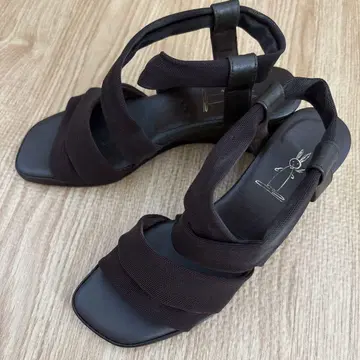토끼 브라운 메쉬 샌들 22