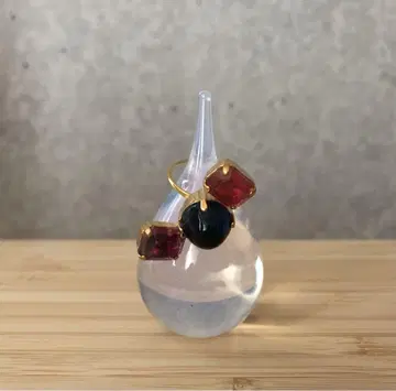 Petite robe noire 반지