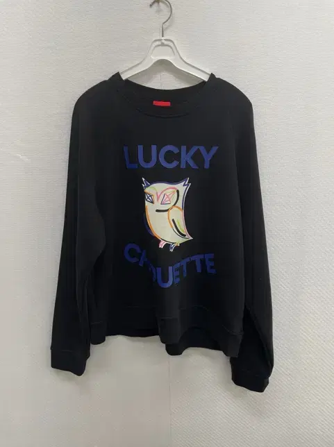 Lucky Chouette Women's Sweatshirt / C-460