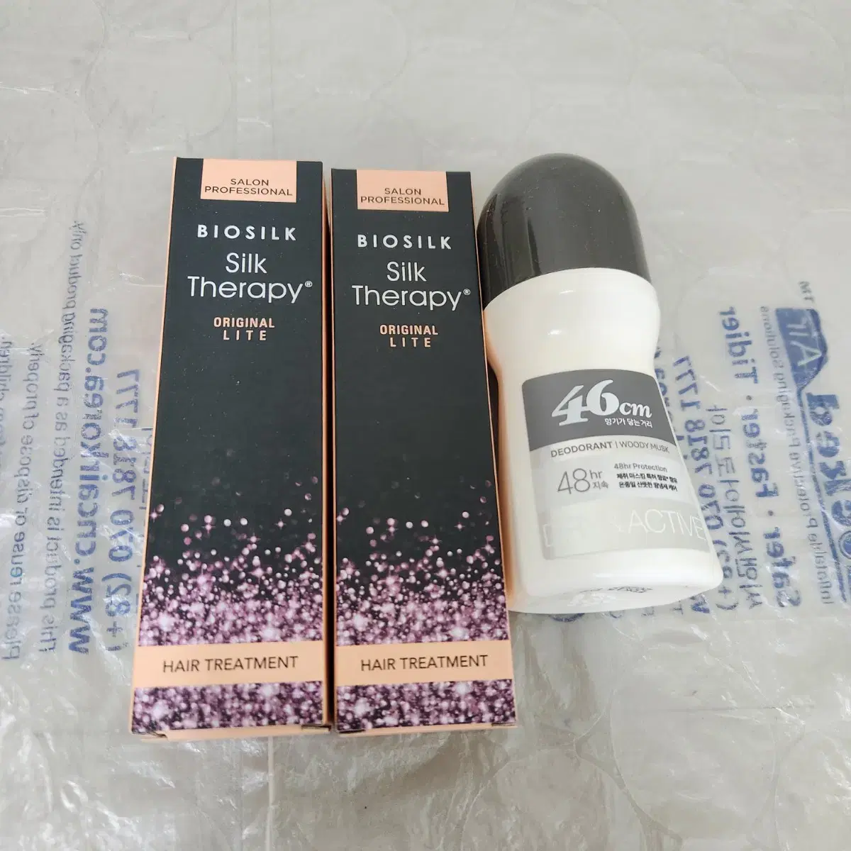 Silk Therapy Light Essence 60ml 2ea & 46CM Deodorant 75ml Bulk WTS Quick Sale