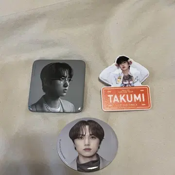 INI 오자키 타쿠미 캔 배치 명찰