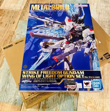 METAL BUILD 스트라이크 프리덤 건담 빛의 날개 옵션 세트