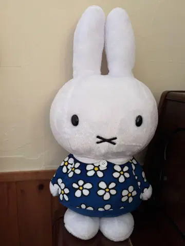 미피 봉제 인형 꽃무늬 의류