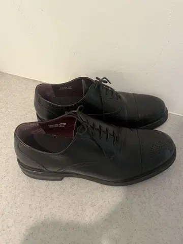 블랙 캡토 드레스 슈즈