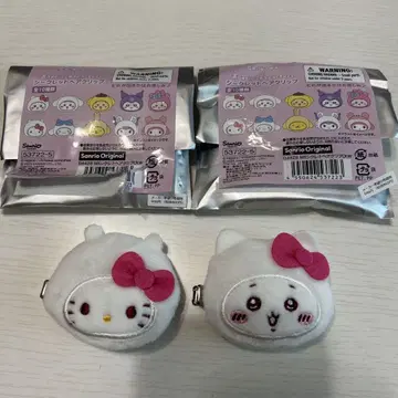 치이카와 산리오 콜라보 시크릿 헤어 클립 치이카와 헬로키티