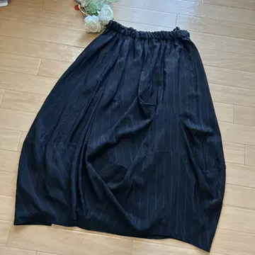 센소유니코 메카제 스커트 미사용