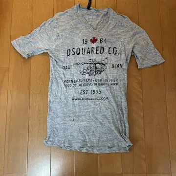 DSQUARED2 그레이 V넥 티셔츠