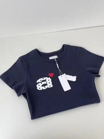 미사용 새상품 AEAE 네이비 티셔츠