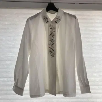 자수 꽃 블라우스