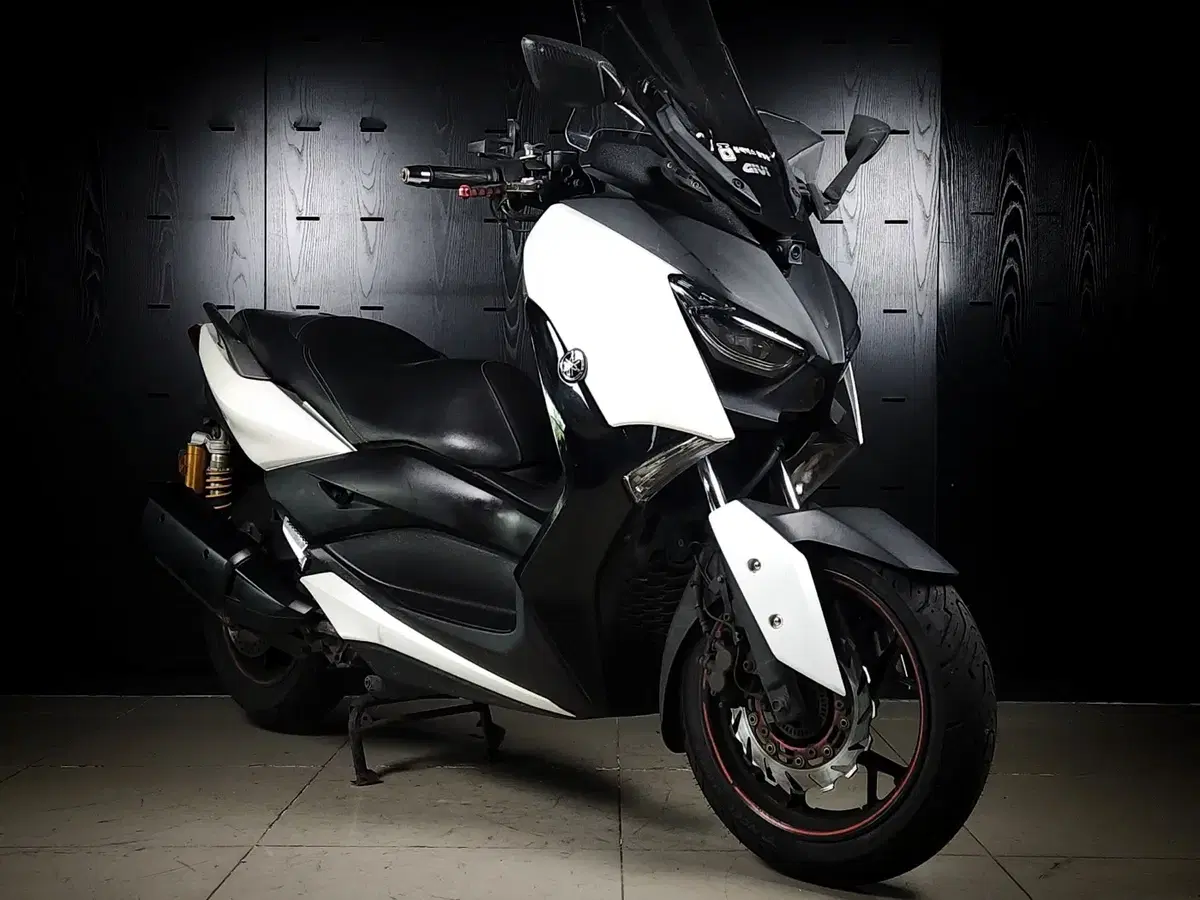 [Yamaha] XMAX300 ABS White, Busan Gimhae Yangsan Ulsan Changwon Daegu Seoul Daejeon Gumi