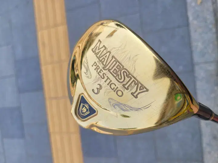 Majesty Prestigio 3 No. 3, 15 degrees, R2, suitable for senior men and women