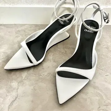 419 Odette e Odile 샌들 화이트 스틸레토