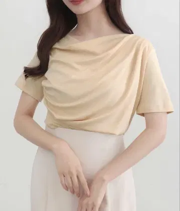 junoah / 얇은 소재의 드레이프 반팔 상의