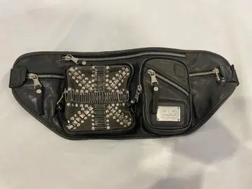 D&G 블랙 바디백 웨스트 파우치