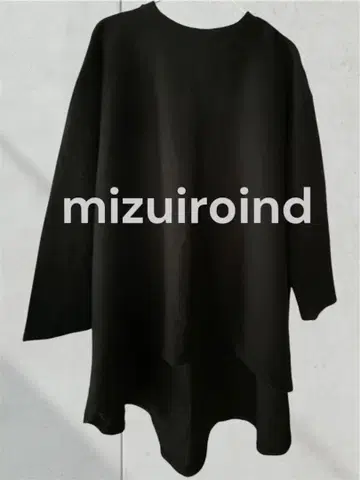 블랙 비대칭 밑단 긴팔 튜닉 미즈이로 인드 mizuiroind