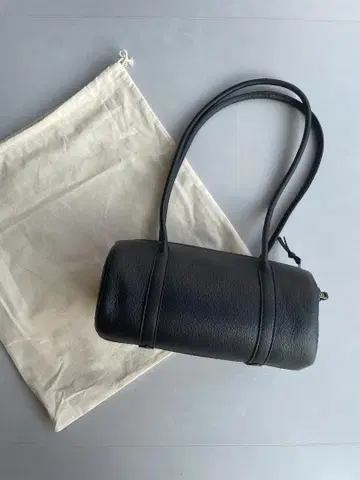 AETA 아에타 DA102 롱 핸들 백 블랙