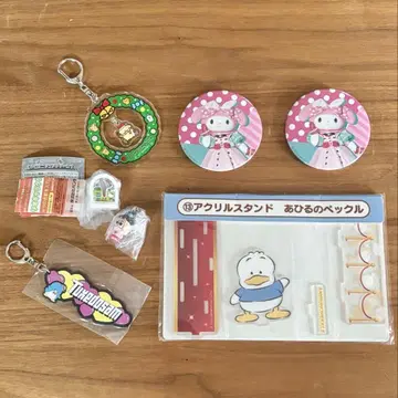 산리오 캐릭터즈 키링 캔뱃지 묶음 판매