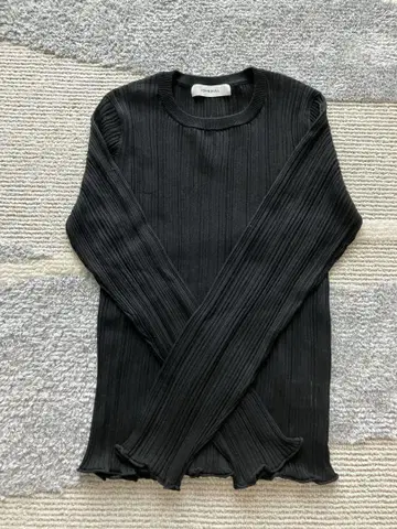젬블 리브 컷 티셔츠