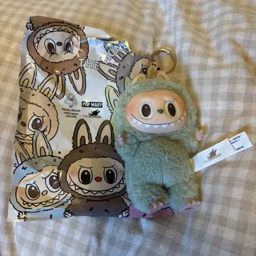 POPMART LABUBU 라브브 흥미진진한 마카롱