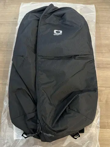 OGIO 블랙 백팩