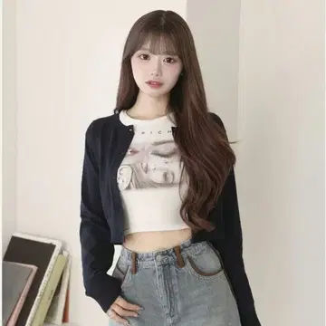 Darich 다리치 UV 차단 엠블럼 니트 가디건 네이비