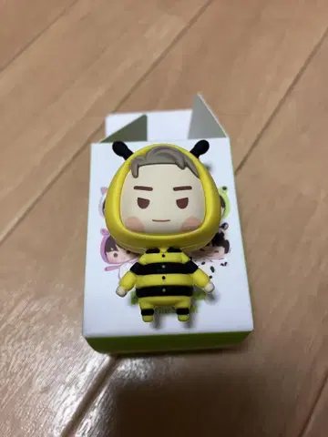 BTS in the SEOM 라키도 마그넷과 카드 세트 RM
