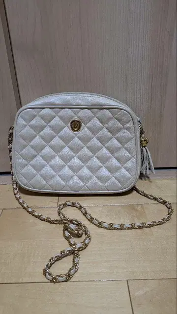 PIERRE CARDIN 화이트 숄더백