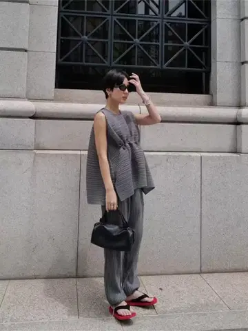 MACHATT 플리츠 볼륨 상의