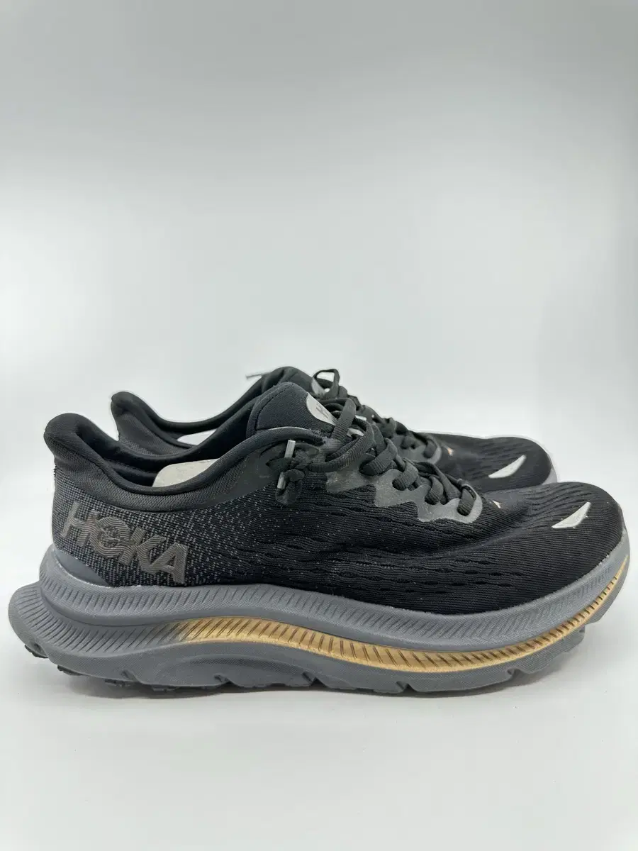 HOKA ONE ONE Kawana, Size 260