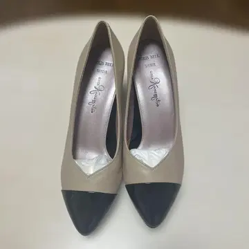 긴자 카네마츠 스틸레토 하이힐