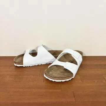 새상품급 버켄스탁 네바다 24.0cm 화이트