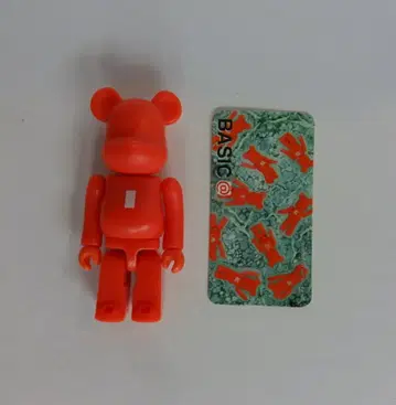 MEDICOMTOY 베어브릭 BASIC(I) 주홍색 100% 시리즈 3
