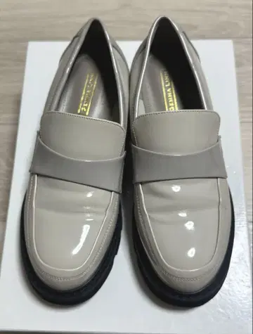 Daniella&GEMMA 다니엘라 앤 제마 레인 대응 로퍼