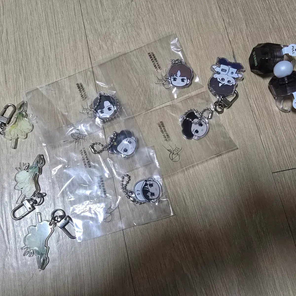 Beast / Highlight album, large quantity of goods released on