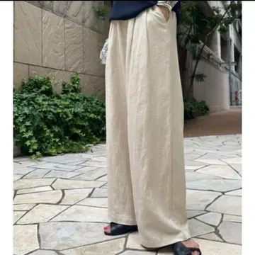 베이지 와이드 팬츠 사이드 포켓 부착